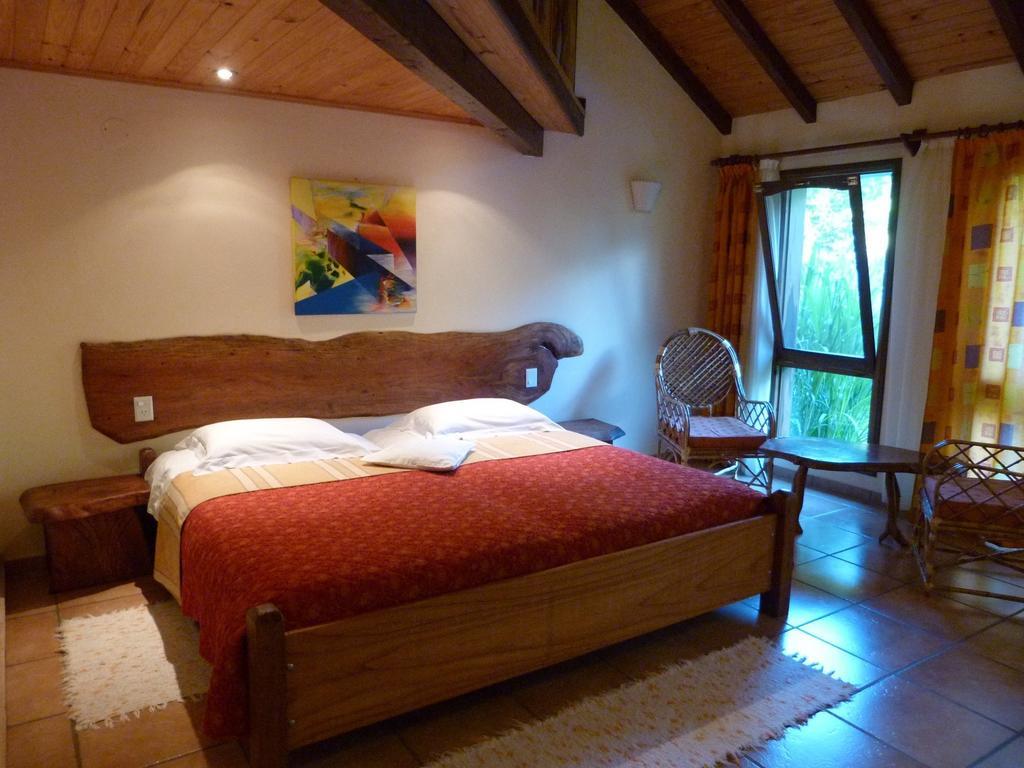Tacuara Lodge Обера Номер фото